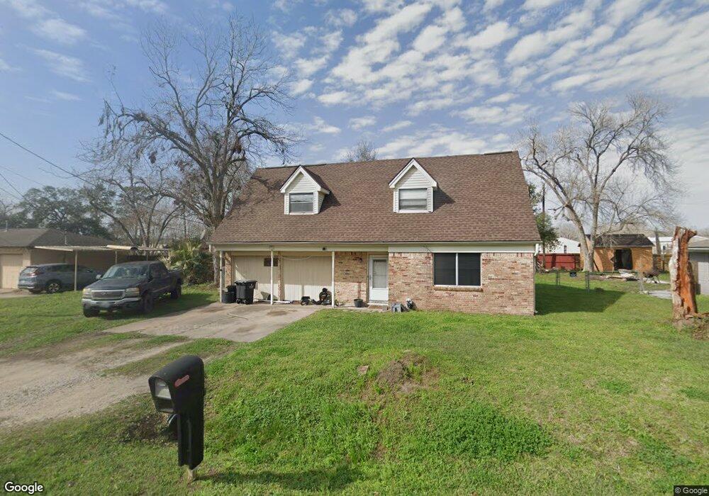 309 Pennington Dr, Alvin, TX 77511 - photo 1