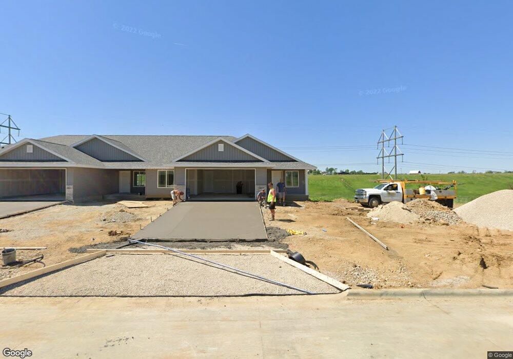 3805 Bluebird Dr SW, Cedar Rapids, IA 52404 - photo 1