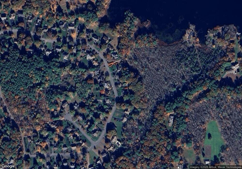 142 Rolling Meadow Dr, Holliston, MA 01746 - photo 1