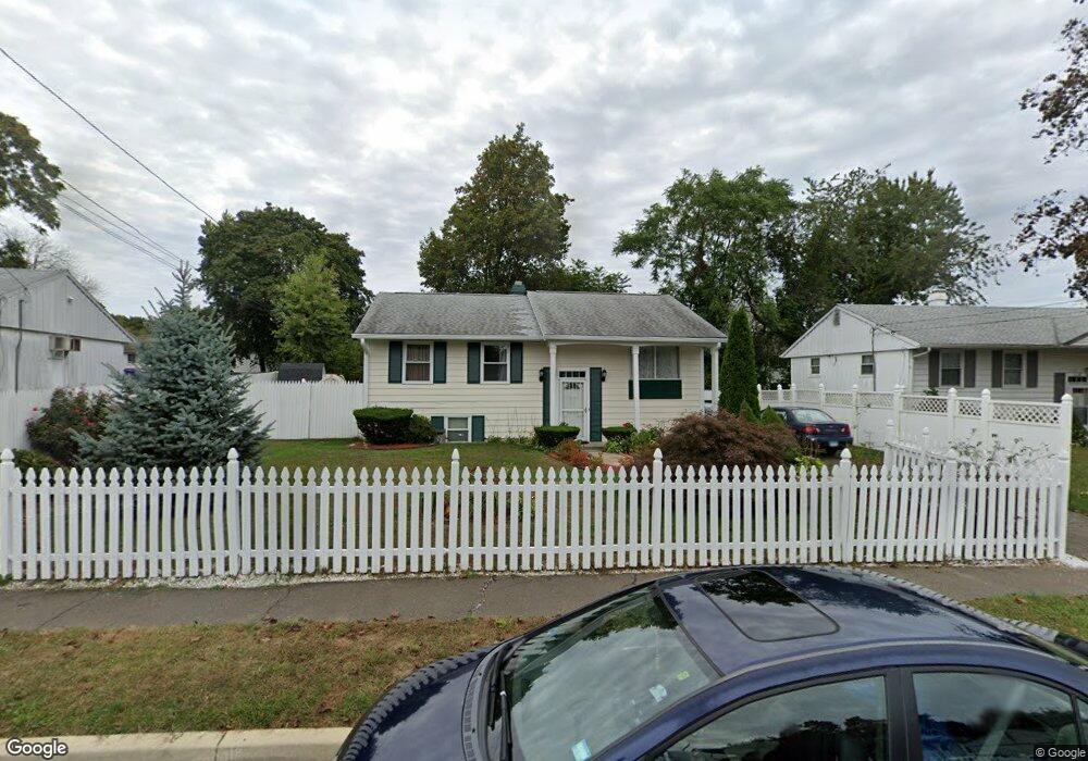 8 Quaker Rd, Norwalk, CT 06854 - photo 1