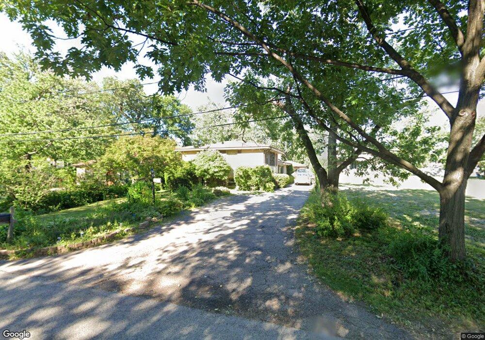 301 N Shady Ln, Elmhurst, IL 60126 - photo 1