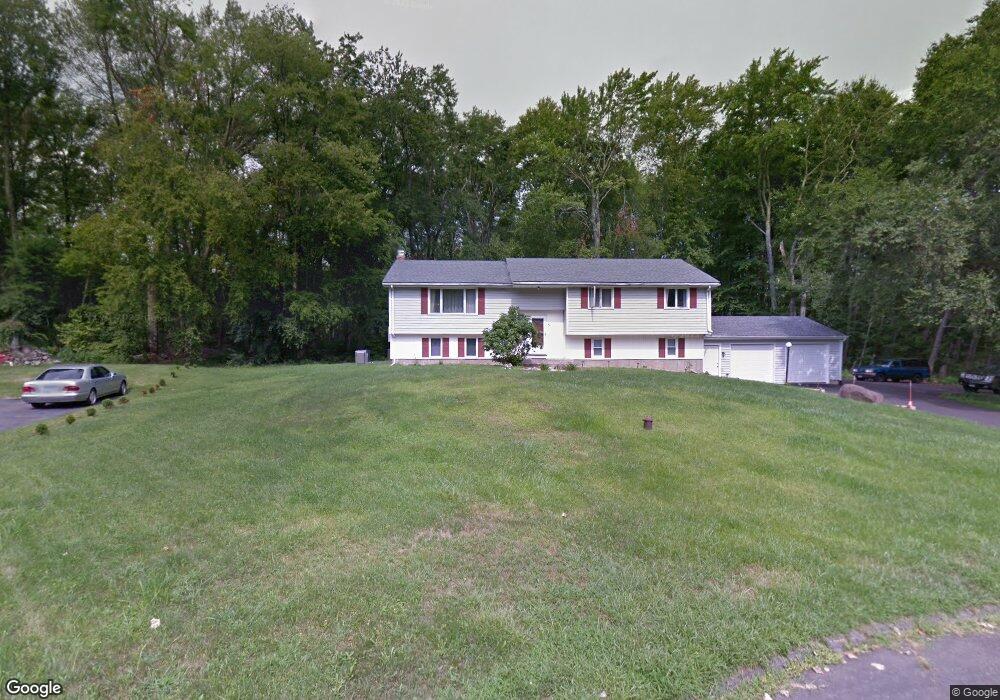 5 Roberts Rd, Bloomfield, CT 06002 - photo 1