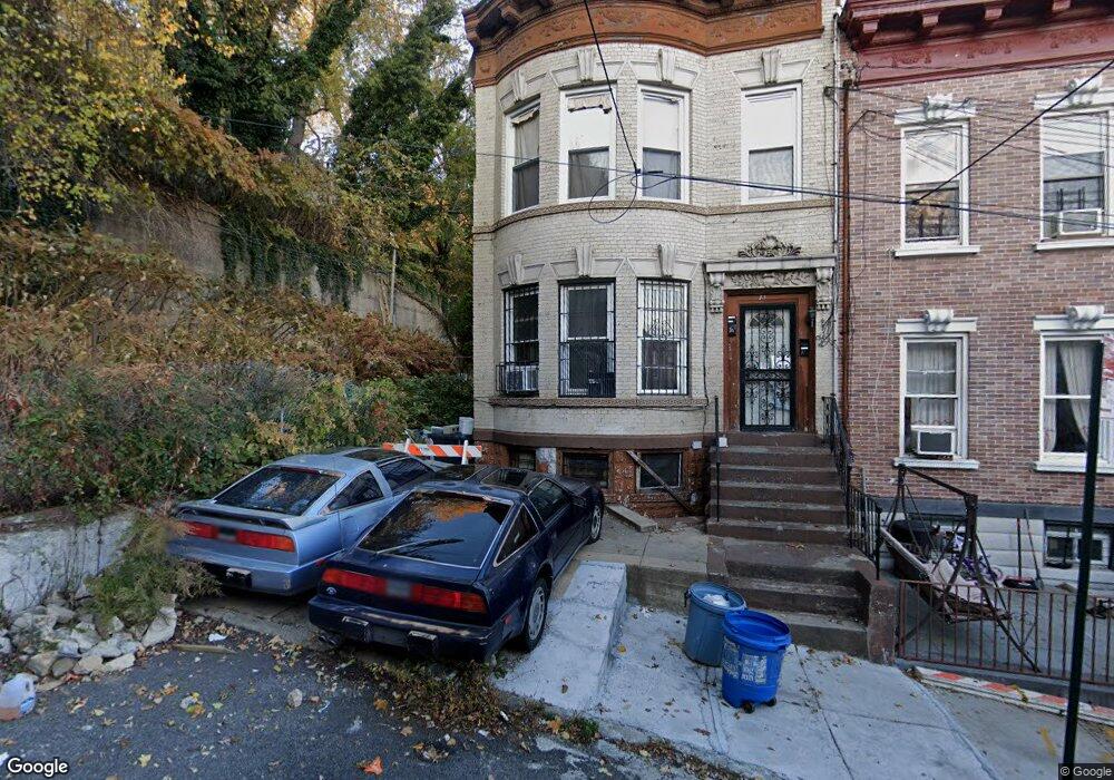 21 Sunnyside Ct, Brooklyn, NY 11207 - photo 1