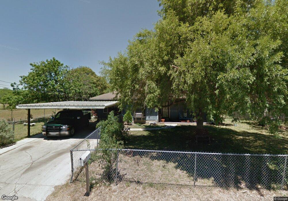 954 E Pine St, Seguin, TX 78155 - photo 1