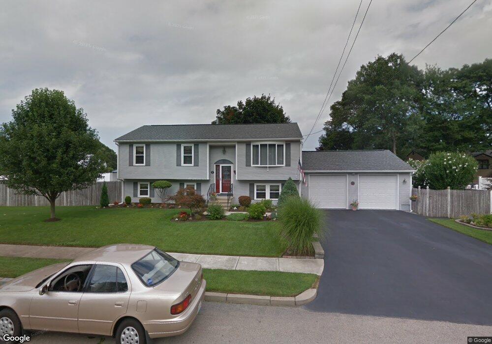 48 Wilde Field Dr, Warwick, RI 02889 - photo 1