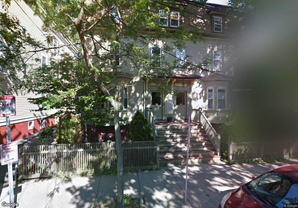 280 Windsor St unit 3,280, Cambridge, MA 02139 - photo 1