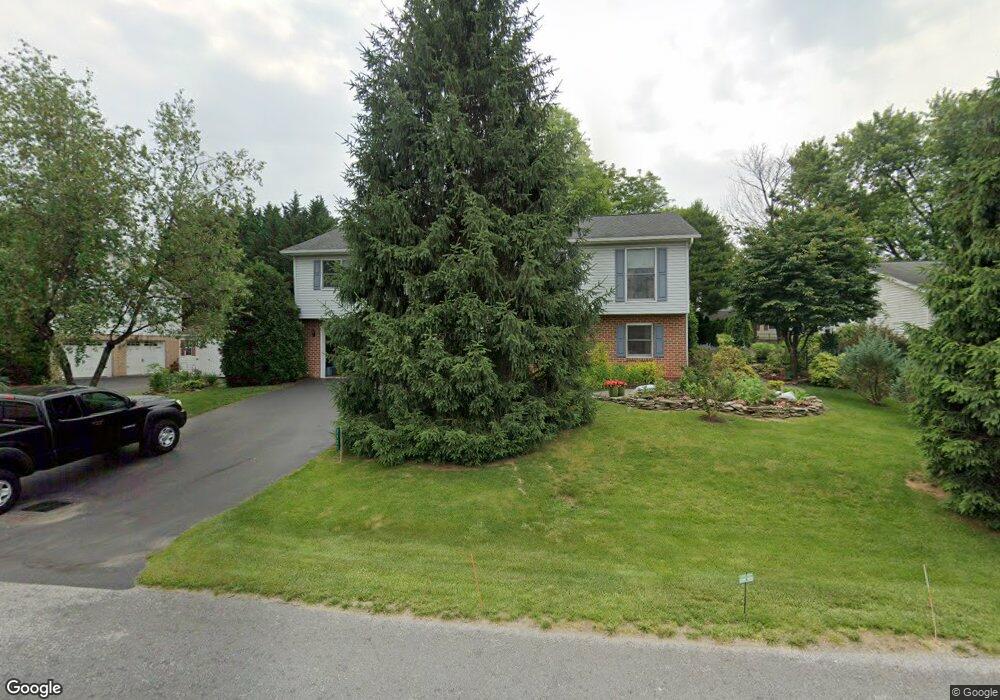 2921 Fillmore Dr, Chambersburg, PA 17201 - photo 1