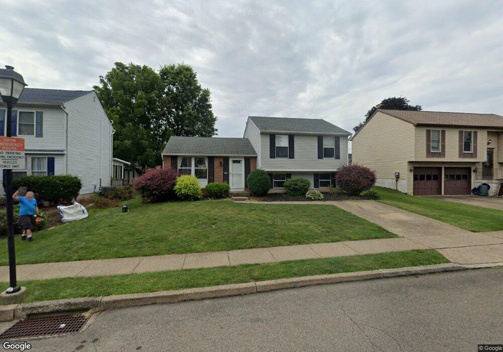 134 Penns Grant Dr, Morrisville, PA 19067 - photo 1