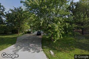 305 Canary Ln, Iola, KS 66749