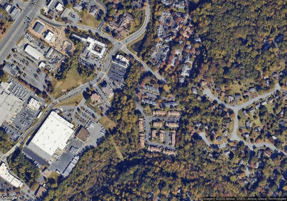 551 Millstone Ct unit 10, Charlottesville, VA 22901 - photo 1