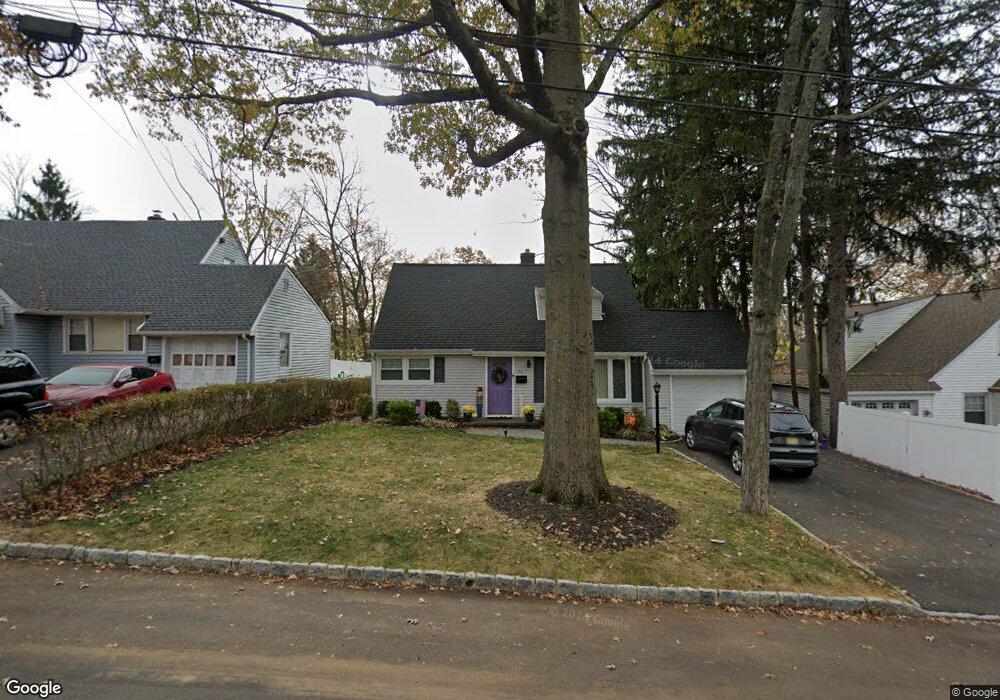 31 Seaman Rd, West Orange, NJ 07052 - photo 1