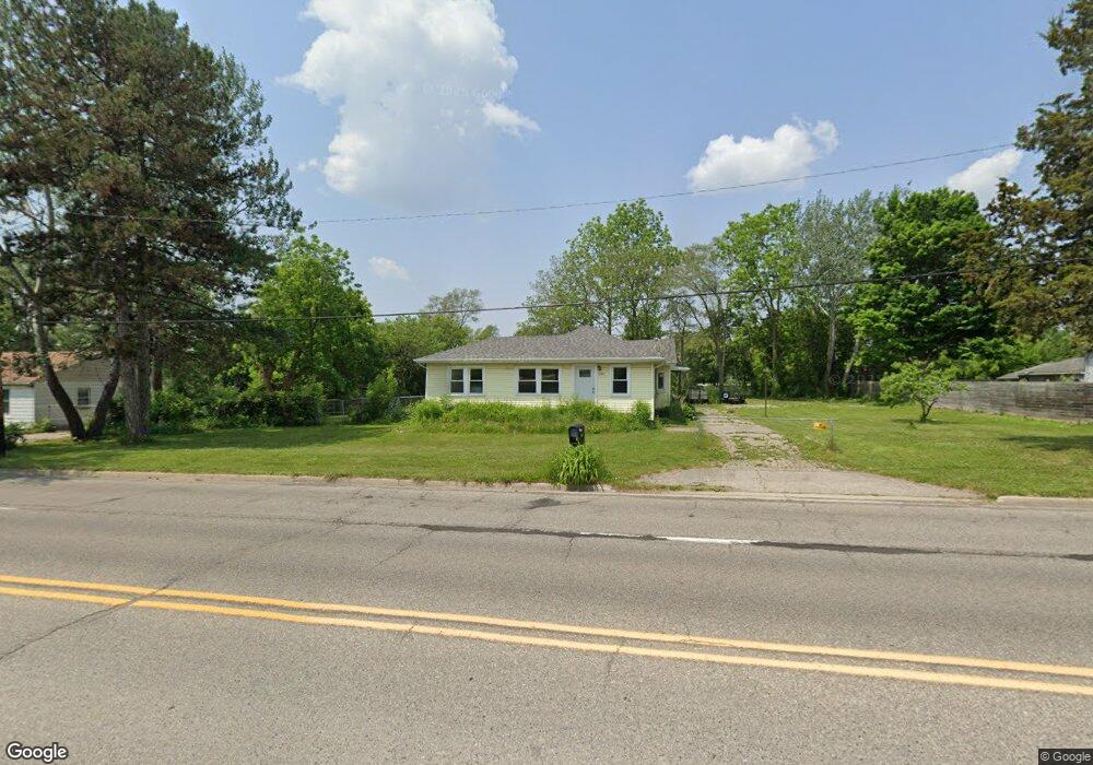 1530 S Graham Rd, Flint, MI 48532 - photo 1