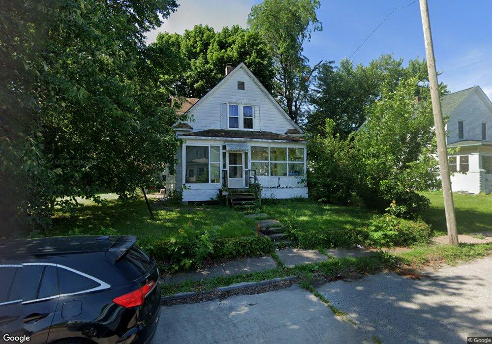 1317 W 16th St, Davenport, IA 52804 - photo 1