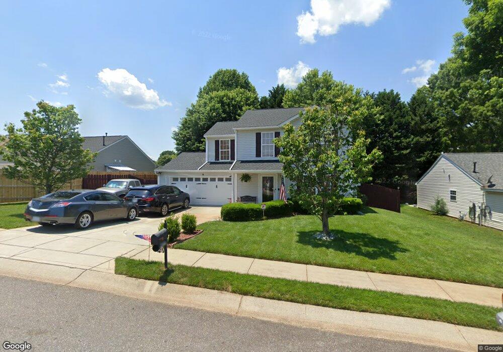 925 Ashland Ave, Statesville, NC 28677 - photo 1