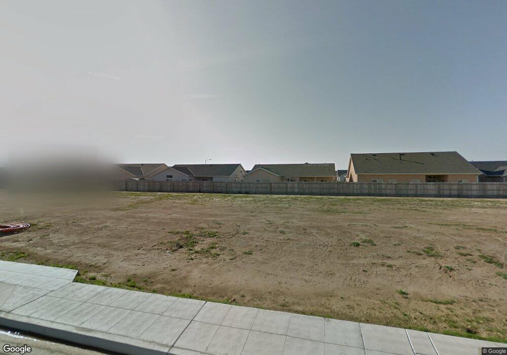 3067 N Pearwood Ave, Fresno, CA 93727 - photo 1