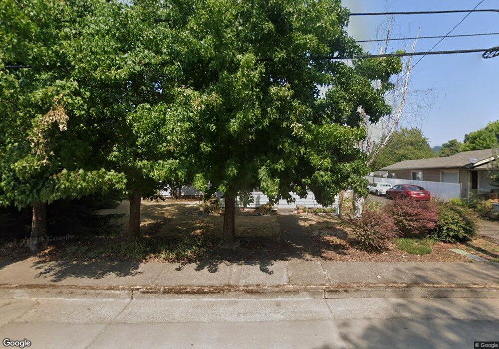 749 W Main St, Sheridan, OR 97378 - photo 1