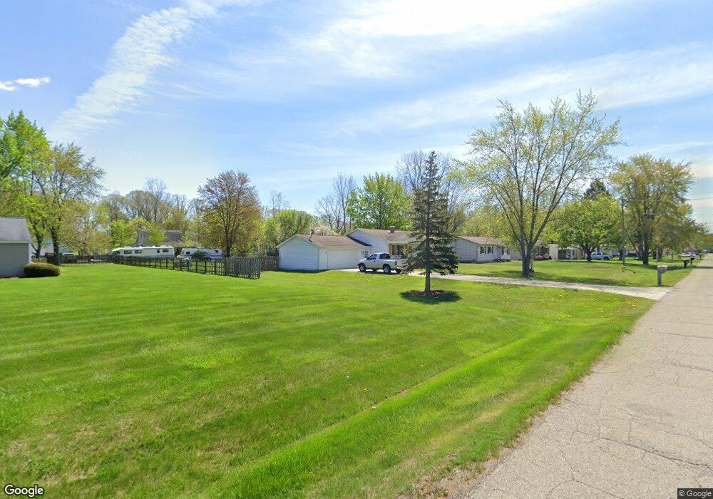 2037 Ainsworth St, Flint, MI 48532 - photo 1