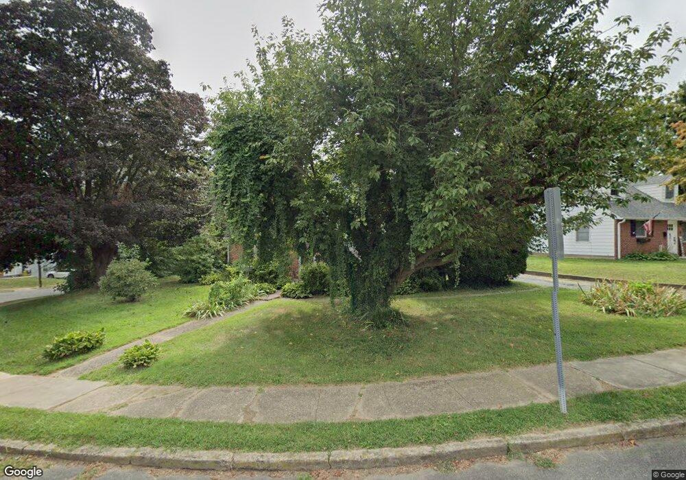 115 Roberts Rd, Brookhaven, PA 19015 - photo 1