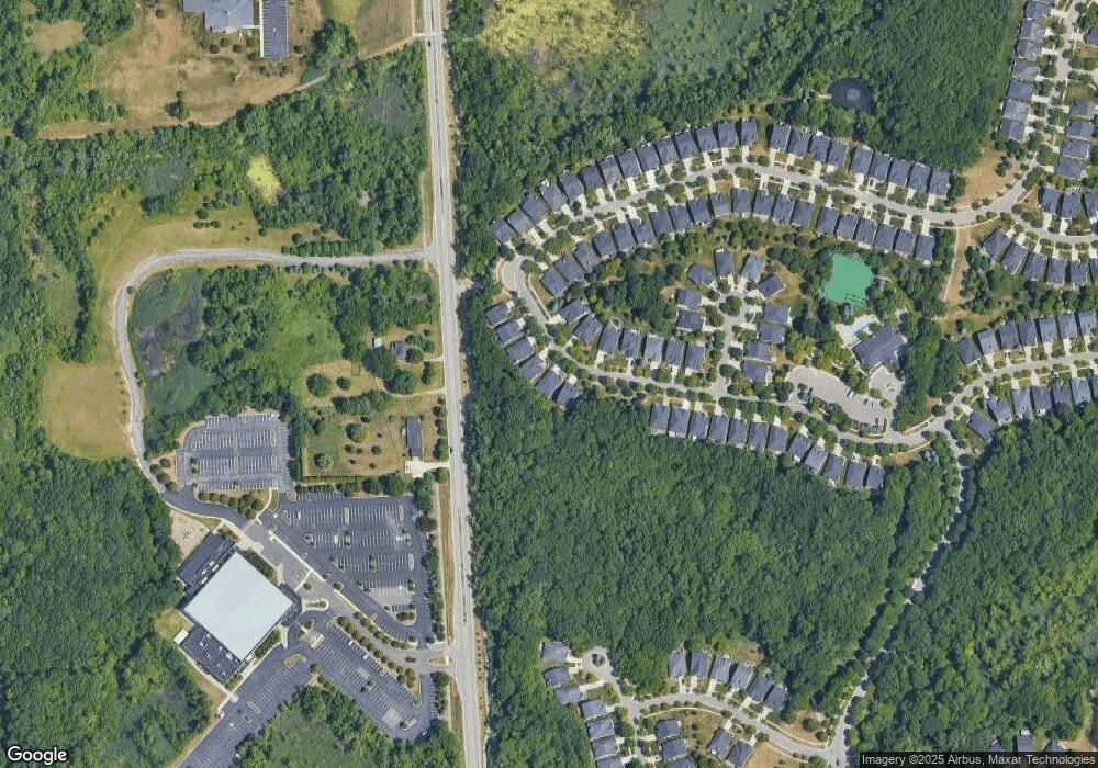 3808 Hillsdale Dr, Auburn Hills, MI 48326 - photo 1