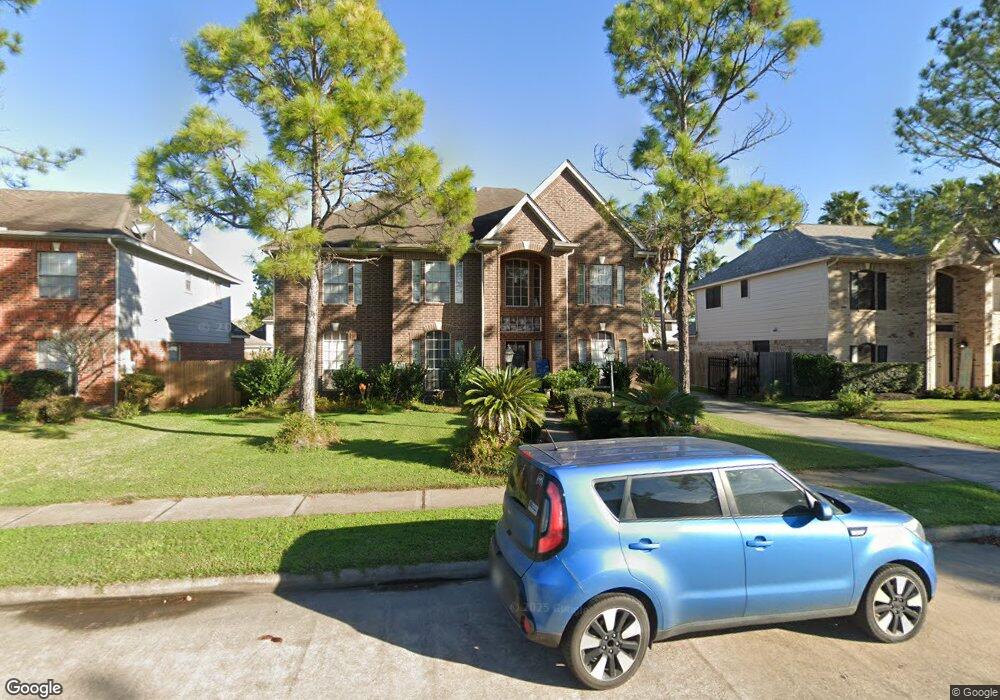 5207 Jolie Dr, Pearland, TX 77584 - photo 1