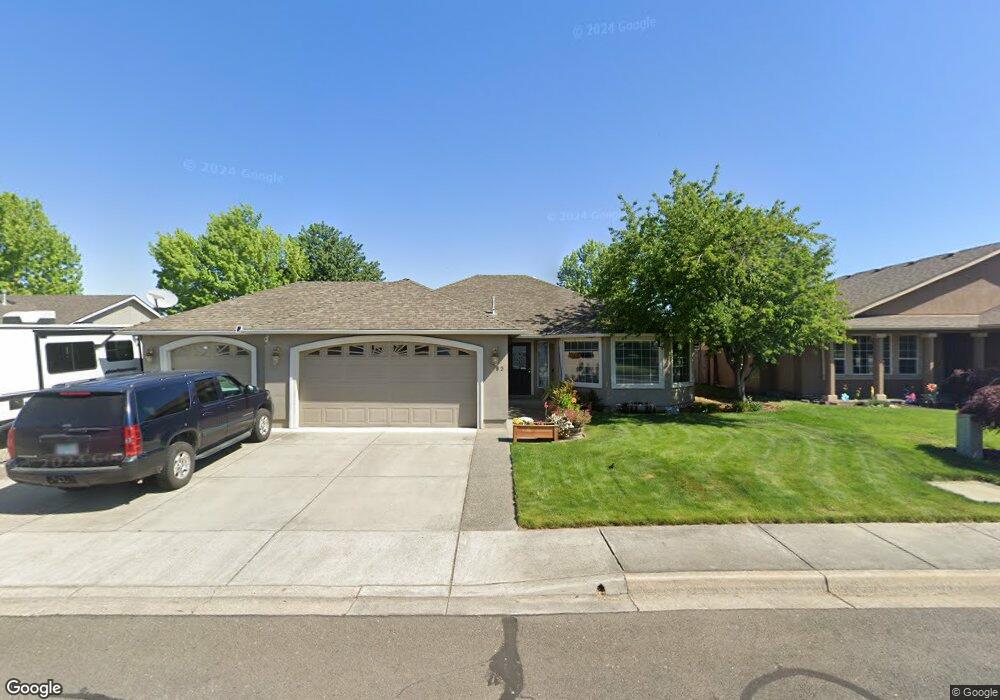 2583 St James Way, Central Point, OR 97502 - photo 1