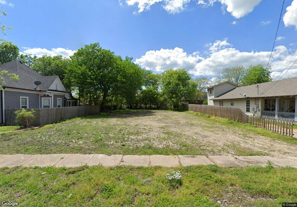 714 N Walnut St, Sherman, TX 75090 - photo 1