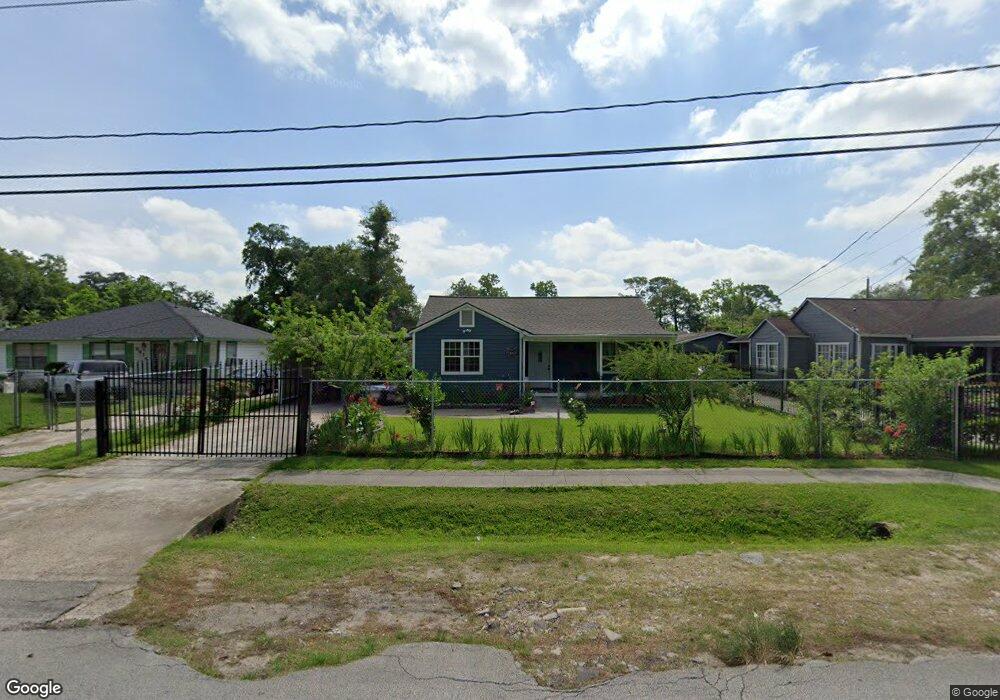 8606 Curry Rd, Houston, TX 77093 - photo 1