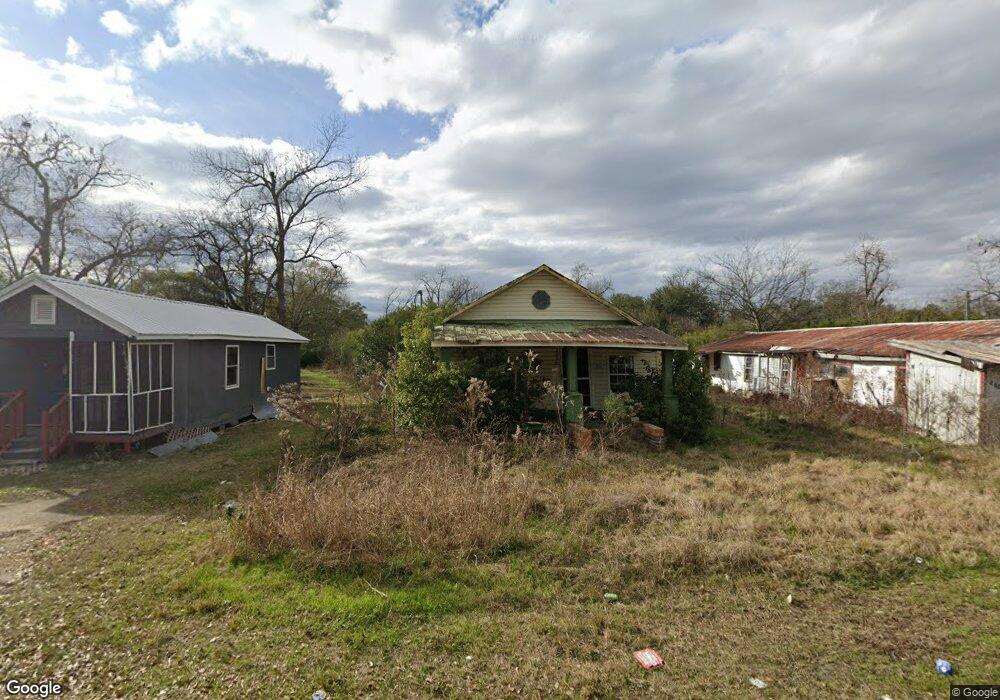 316 N Dowling Ave, Donalsonville, GA 39845 - photo 1