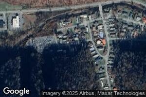 188 Mercury Way, Man, WV 25635