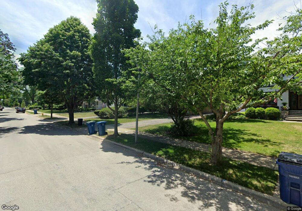 216 N Geneva Ave, Elmhurst, IL 60126 - photo 1