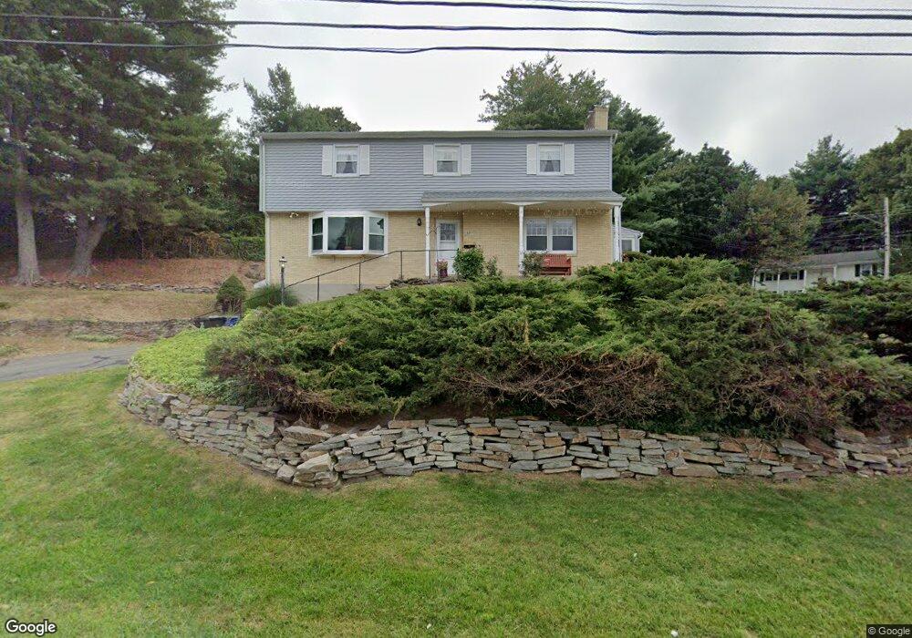 37 Kimberly Rd, West Hartford, CT 06107 - photo 1