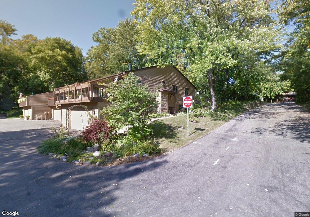 470 W Eagle Lake Dr, Maple Grove, MN 55369 - photo 1