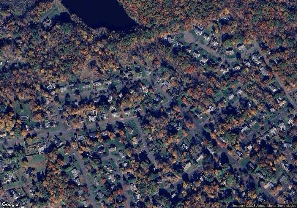 19 Heritage Dr, Naugatuck, CT 06770 - photo 1