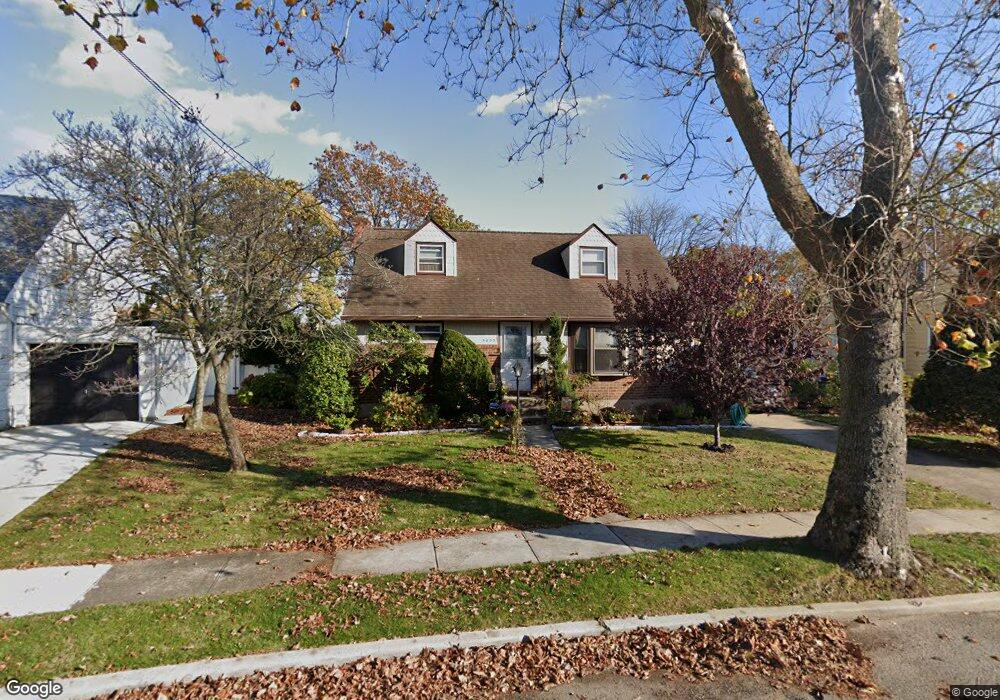 3033 Xavier Place, Oceanside, NY 11572 - photo 1