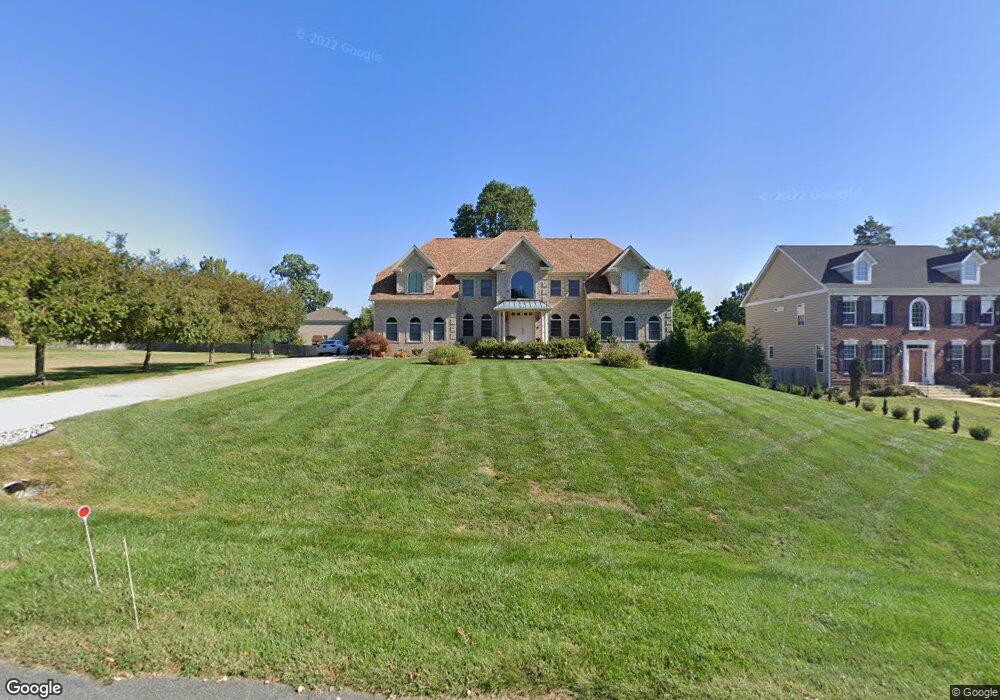 9213 Winterset Dr, Potomac, MD 20854 - photo 1