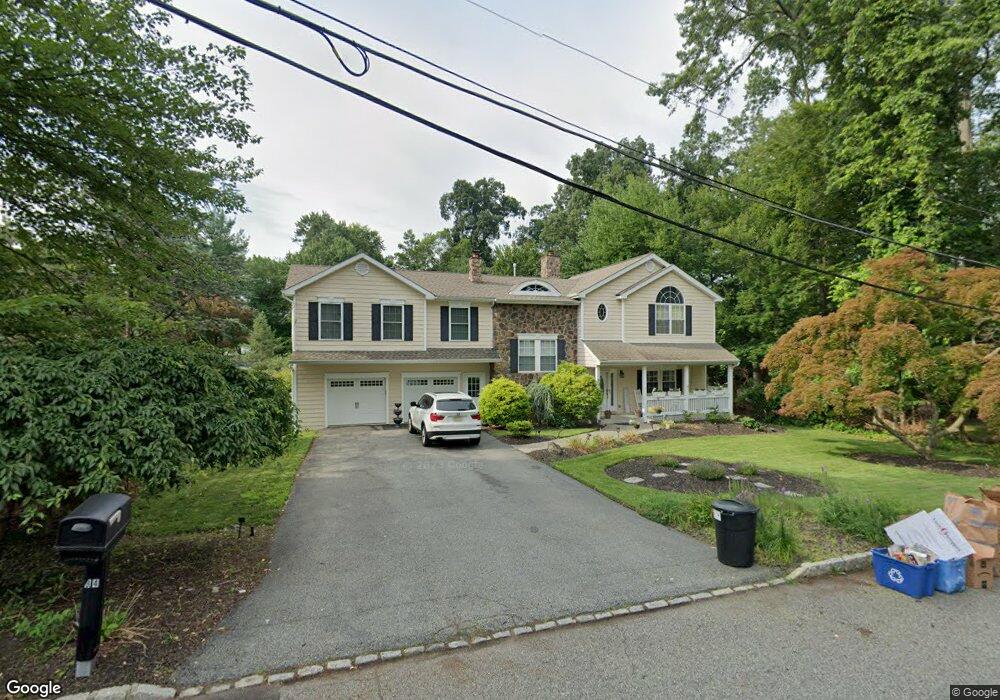 94 Crestview Dr, Parsippany, NJ 07054 - photo 1