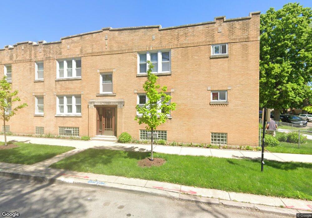 5534 W Barry Ave unit 44, Chicago, IL 60641 - photo 1