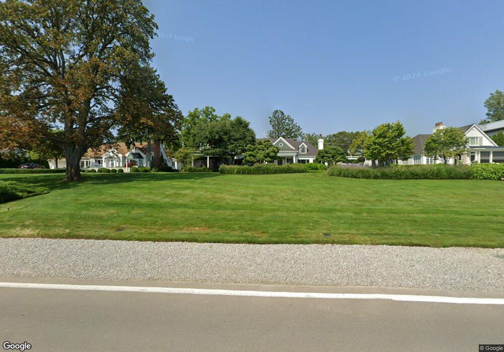 21686 E River Rd, Grosse Ile, MI 48138 - photo 1