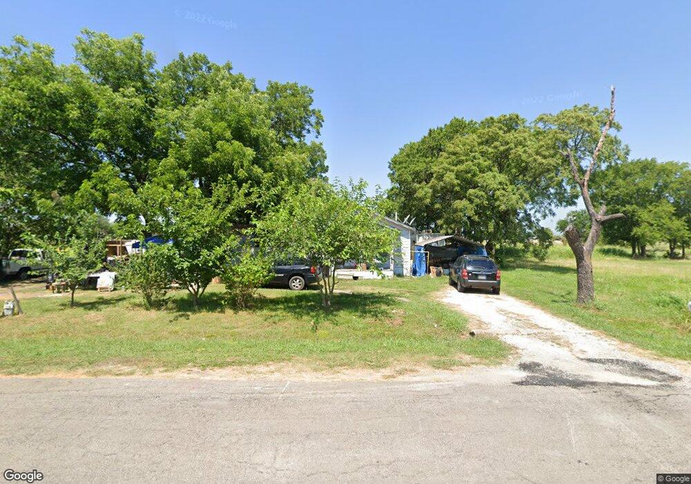 1617 Cedar St, Bonham, TX 75418 - photo 1