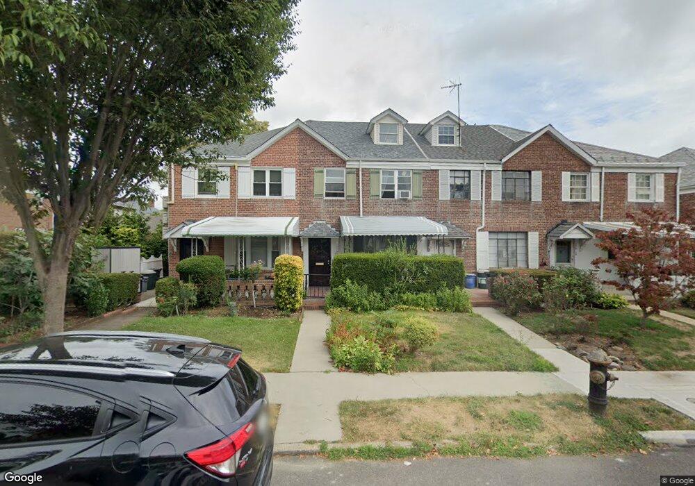 176-15 77th Rd, Fresh Meadows, NY 11366 - photo 1