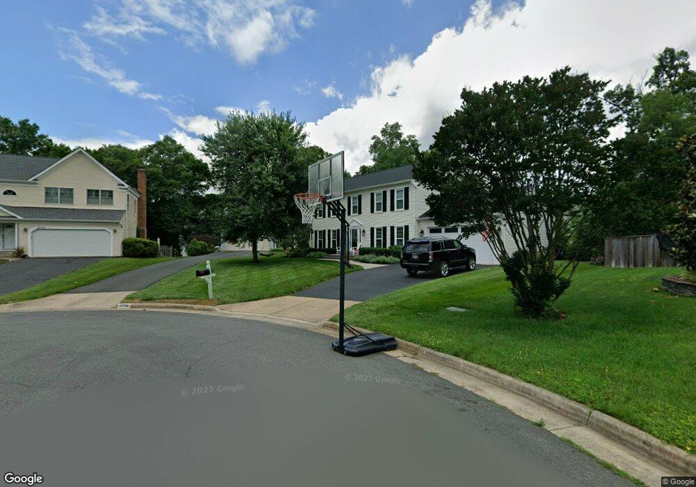 13706 Stonehunt Ct, Clifton, VA 20124 - photo 1