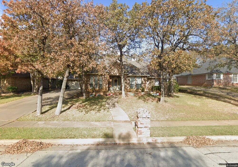 1305 Briar Dr, Bedford, TX 76022 - photo 1
