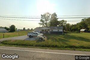 941 5th St, Carrollton, IL 62016