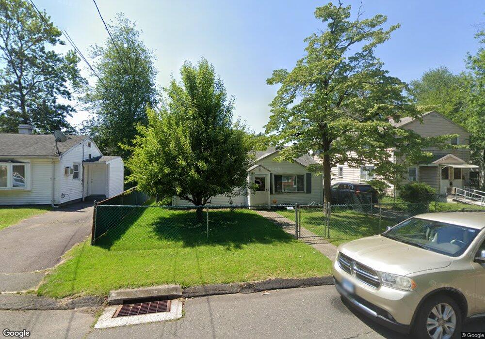 135 Brookline Ave, Bloomfield, CT 06002 - photo 1