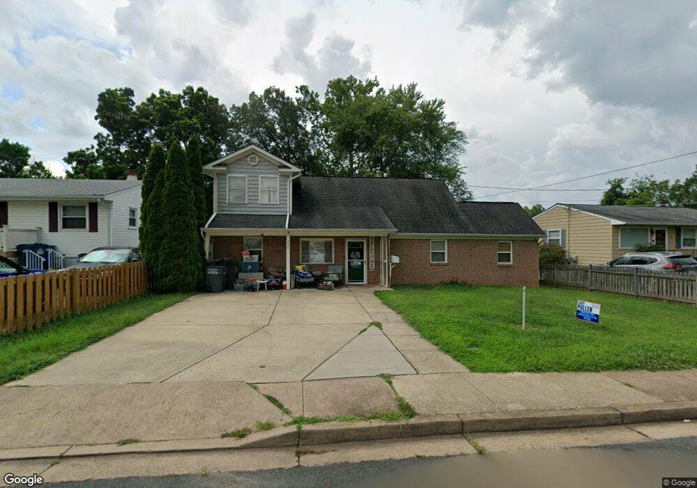 239 Cabbel Dr, Manassas Park, VA 20111 - photo 1