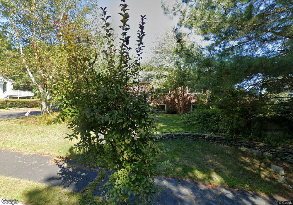 11 Hickory Hill Rd, Wakefield, MA 01880 - photo 1