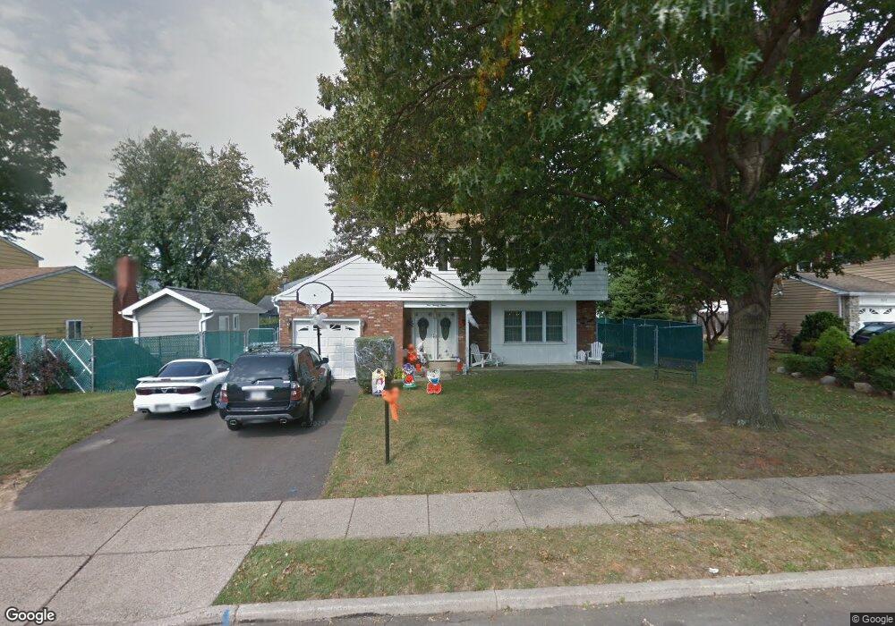 523 Fairhurst Rd, Fairless Hills, PA 19030 - photo 1