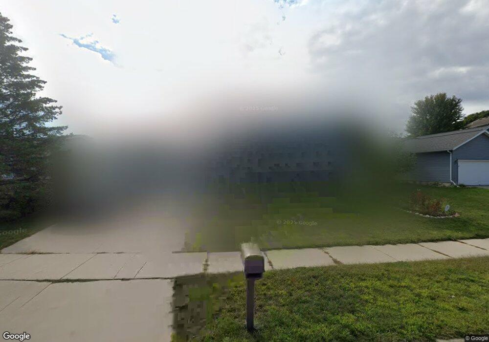 630 Cherry Wood Dr, Oregon, WI 53575 - photo 1