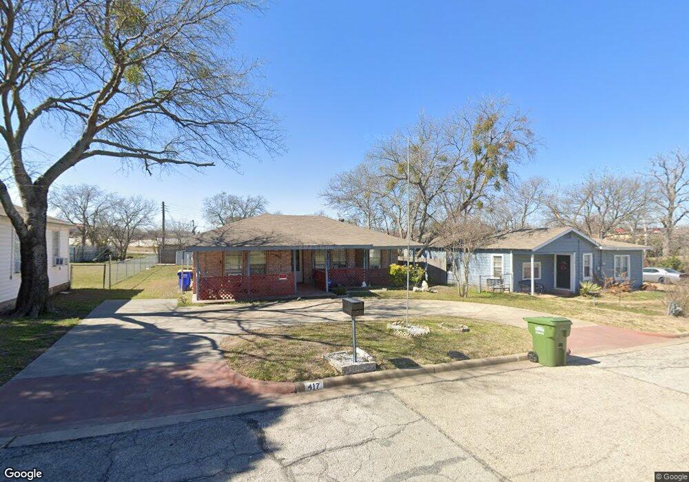 417 Hallvale Dr, Fort Worth, TX 76108 - photo 1