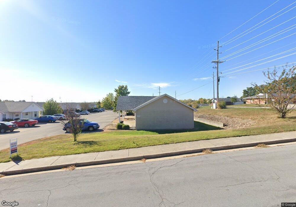 1883 Liam Ct, Rolla, MO 65401 - photo 1